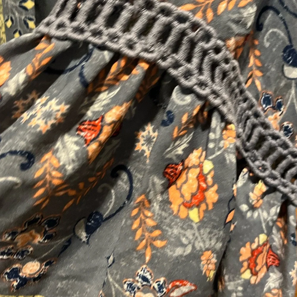 Knox Rose Blue Floral Boho Peasant Blouse - Picture 6 of 7